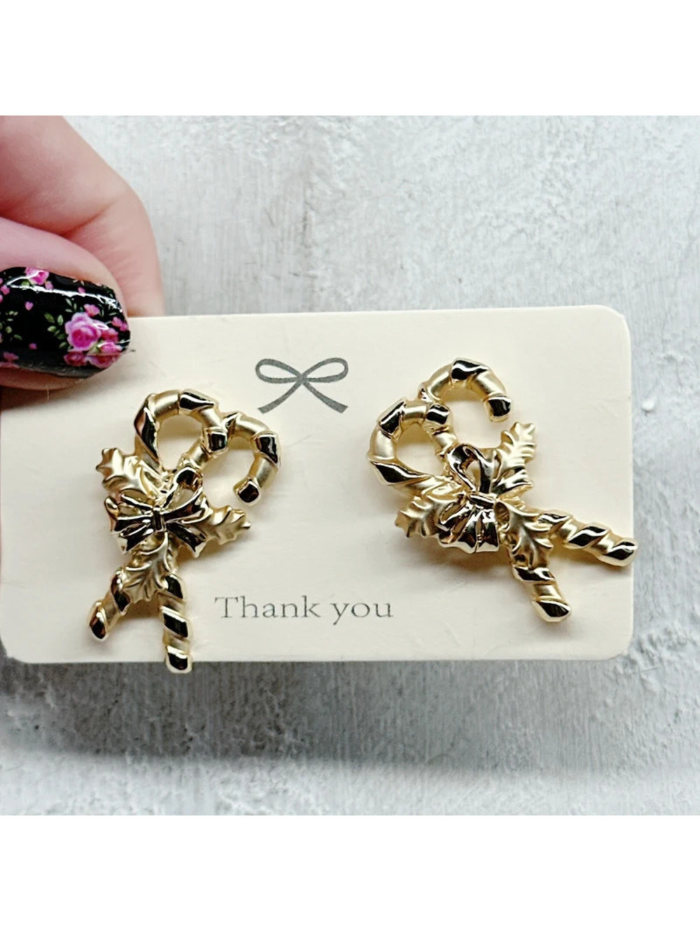 545mc. Goldtone Christmas Candycane Earrings